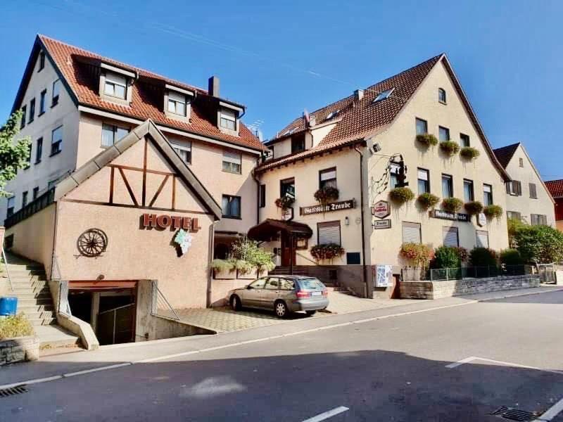 Traube Hotel Oeffingen Фелльбах Екстер'єр фото